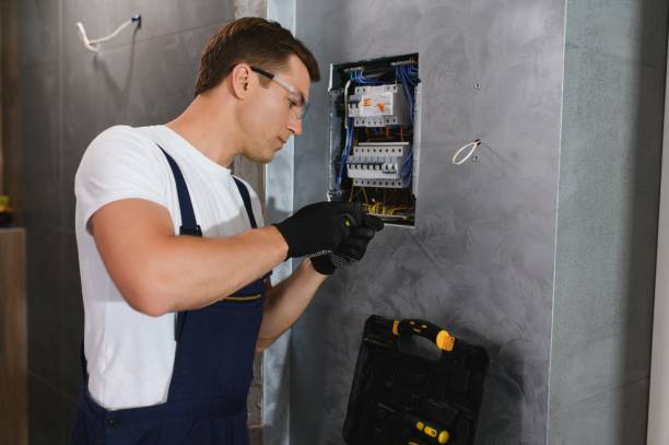 Best Outdoor Lighting Installation  in Kenneth City, FL